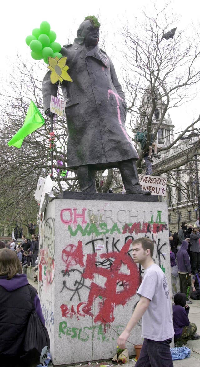 Winston Churchill statue