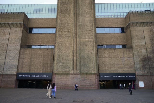 Tate Modern death