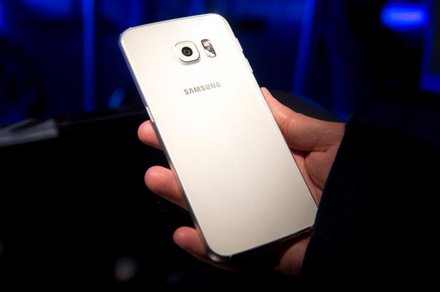 Samsung Galaxy S6 phones unveiled
