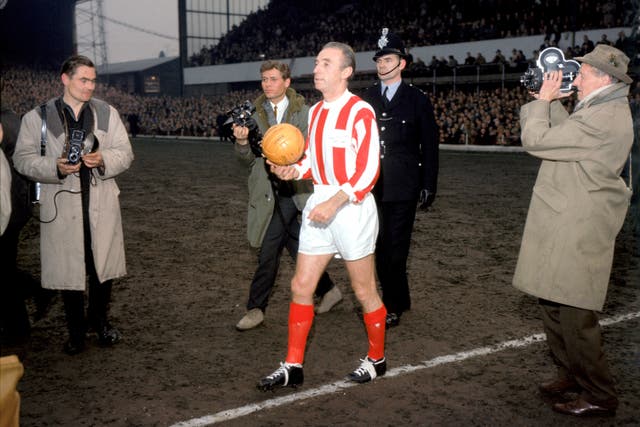 Soccer – Stanley Matthews Testimonial – Stoke City v World Stars XI