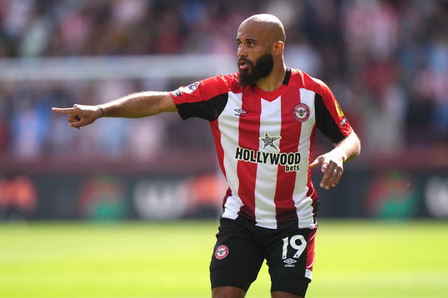 Bryan Mbeumo points to his right