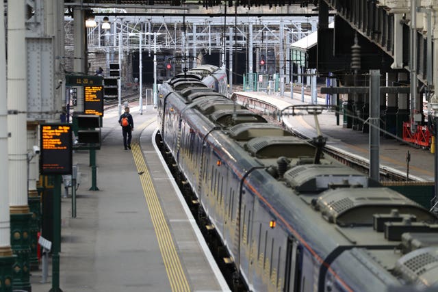 Train at Edinburgh Waverley
