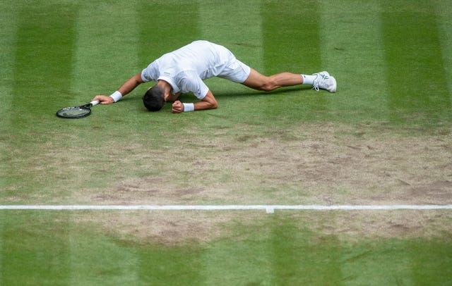 Novak Djokovic slips over