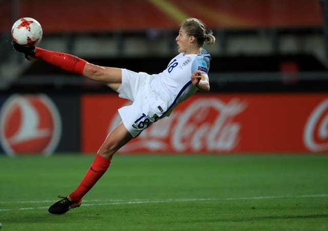 Ellen White brace earns England women draw against Germany