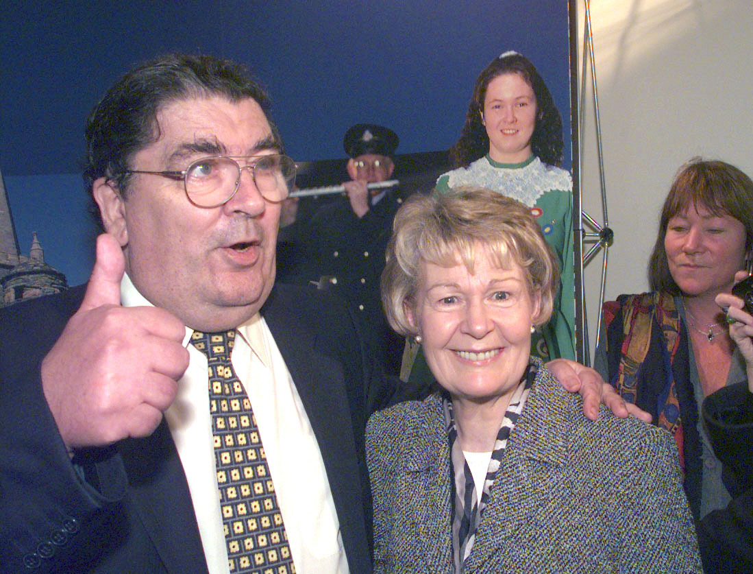ULSTER Hume /Wife /Nobel