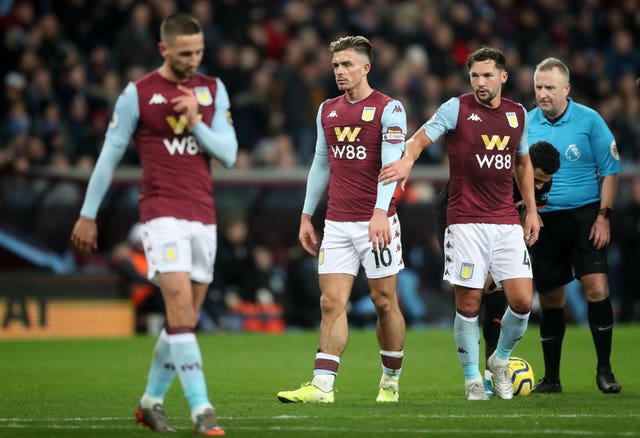 Dejected Aston Villa players after their 6-1 defeat to Manchester City