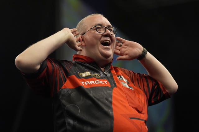Steve Bunting walks out before his semi-final match against Michael van Gerwen