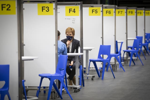 Nicola Sturgeon at vaccination centre