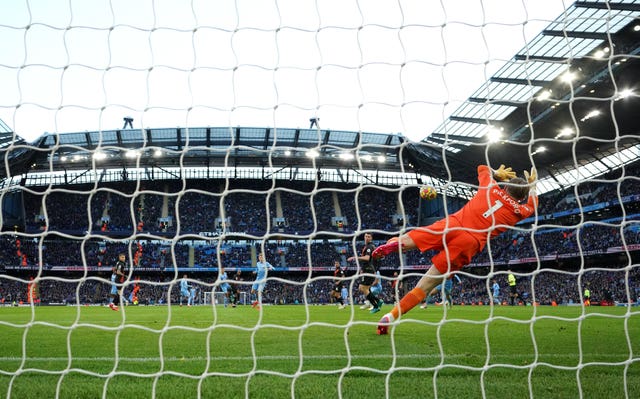 Raheem Sterling on target as Manchester City cruise to victory over Everton