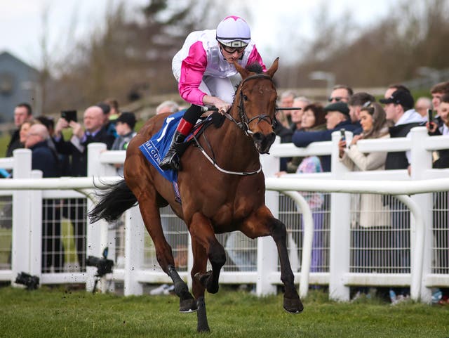 Power Blue looked a cut above at the Curragh
