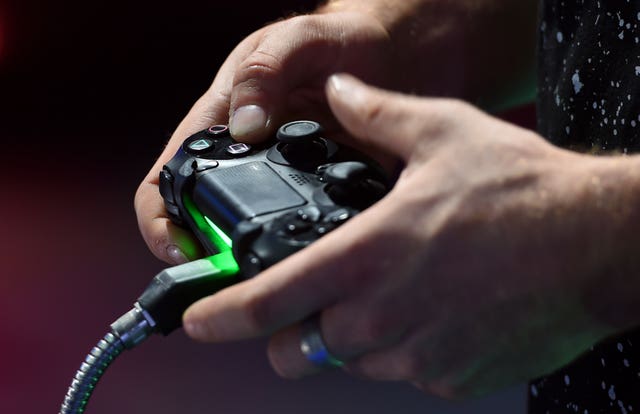 PS4