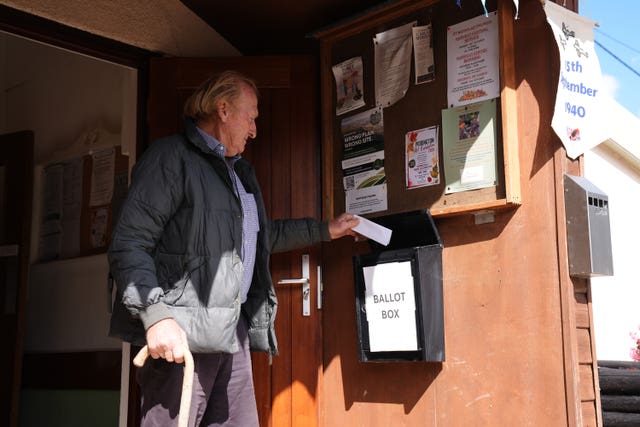 Piddington referendum