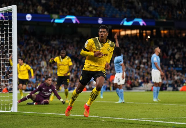 Erling Haaland scores late Man City winner against former club Borussia Dortmund
