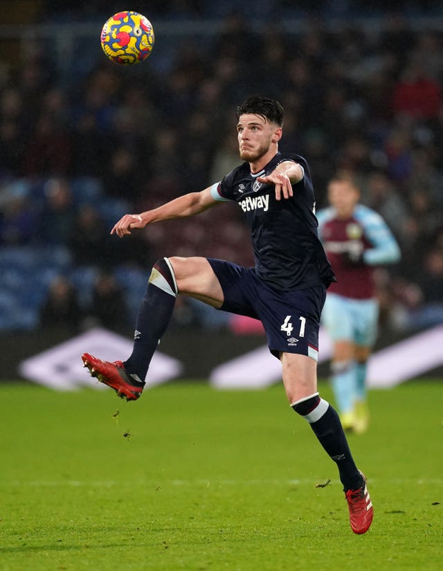 Nick Pope keeps West Ham at bay as Burnley hold Hammers