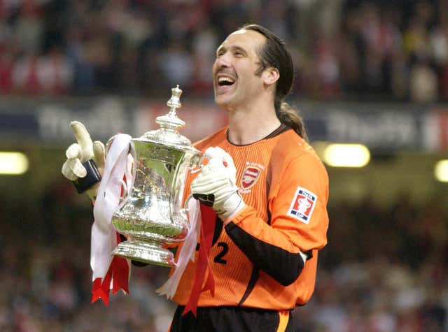 Arsenal’s David Seaman with the FA Cup