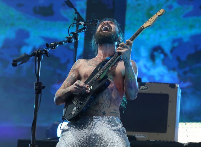 Simon Neil