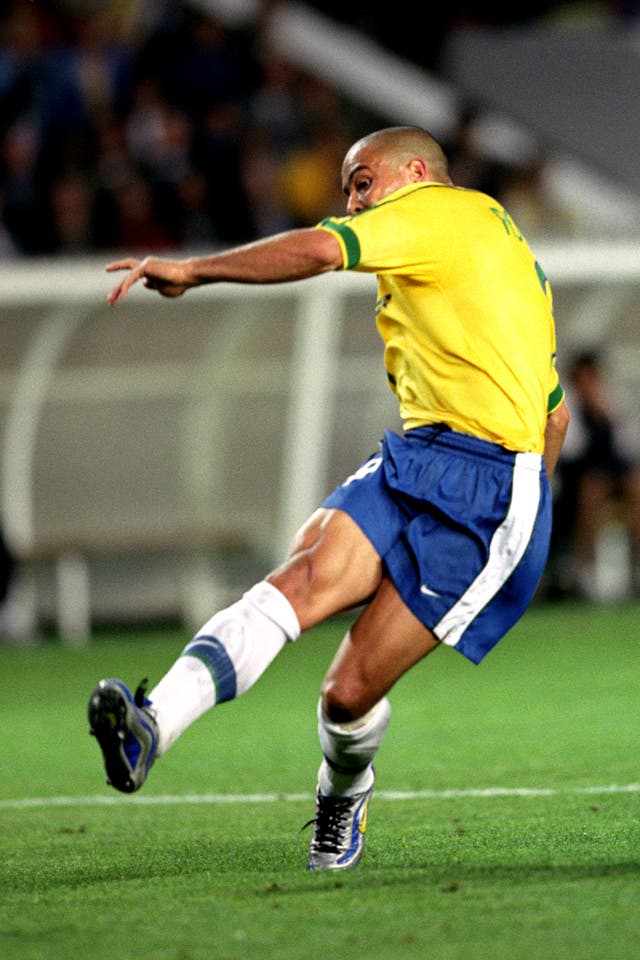 Soccer – World Cup France 1998 – Second Round – Brazil v Chile – Parc des Princes