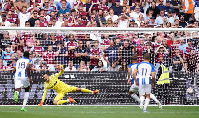 Alexis Mac Allister opened the scoring from the penalty spot 