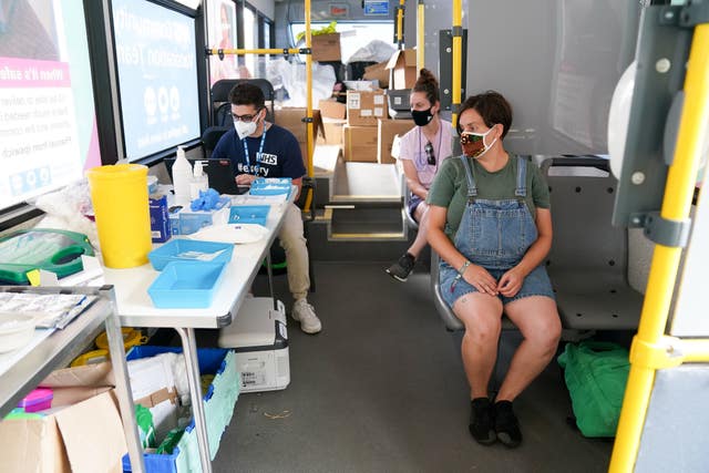 Festivalgoers vaccinated