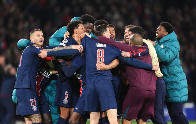 PSG players celebrating