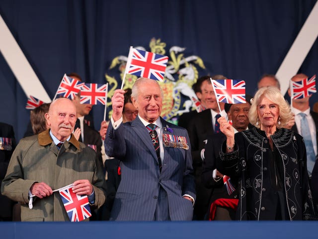Veteran Harry Richardson with the King and Queen during the concert