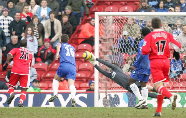 Premier League attacks were regularly frustrated by Cech