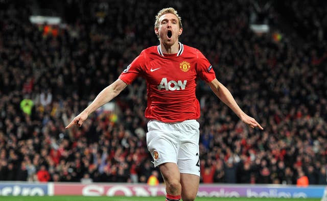 Darren Fletcher celebrates scoring