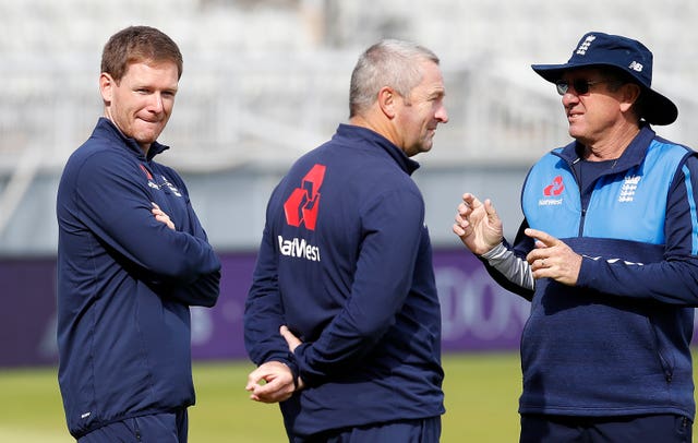 Paul Farbrace (centre) will bring with him experience from international cricket