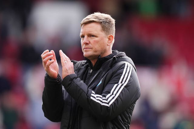 Eddie Howe applauds his players