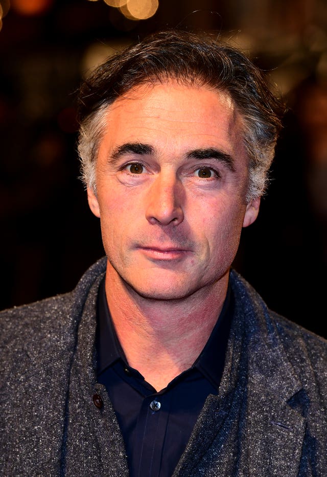 The Crown Season 2 Premiere – London