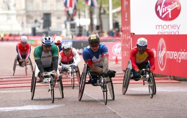 David Weir finished fifth in the men's wheelchair race