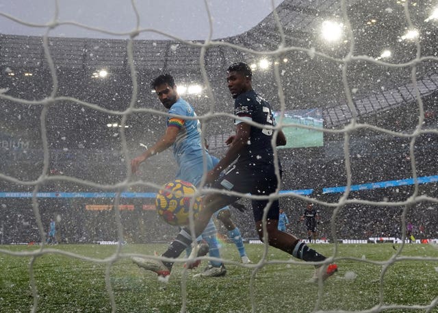 Ilkay Gundogan scores Manchester City's opener