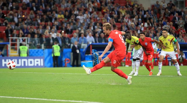 Harry Kane scores a penalty against Colombia