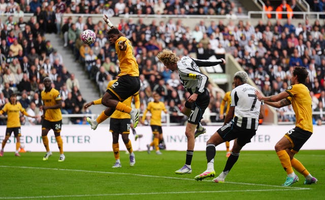Nick Woltemade heads Newcastle into the lead