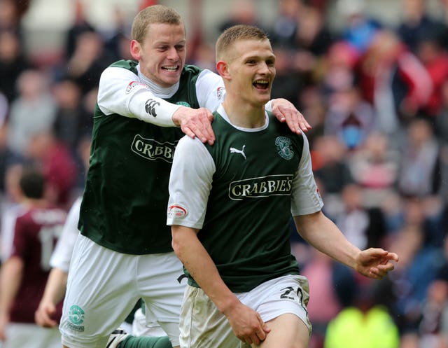 Hibernian’s Ross Caldwell celebrates