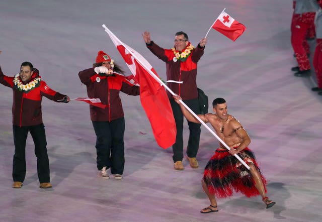 Tonga flag bearer Pita Taufatofua opted for showmanship over warmth at the opening ceremony