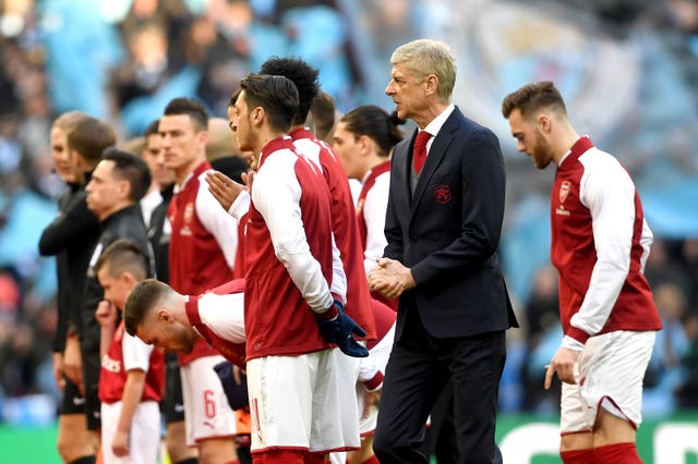 Arsene Wenger's wait for League Cup glory goes on