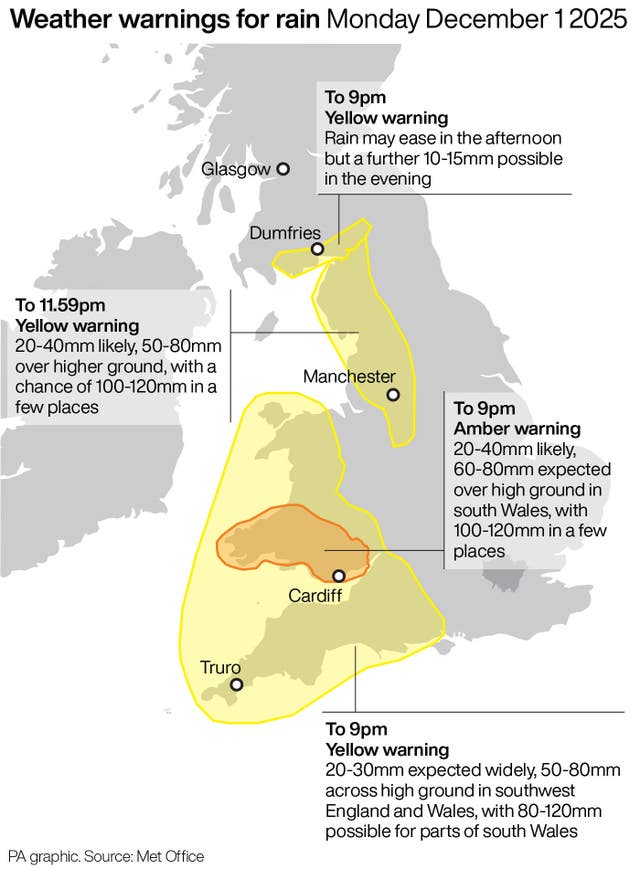 Map of the UK highlighting the areas affected by yellow and amber warnings