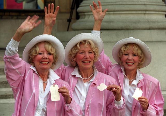 Babs Beverley Of The Beverley Sisters Dies Aged 91 Bt