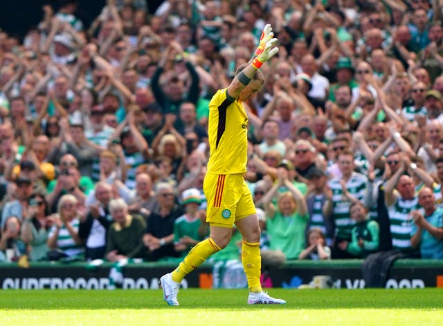 Champions Celtic wrap up campaign with Hart-warming win over battling St Mirren