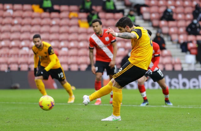 Controversial penalty helps Wolves fight back to beat Southampton