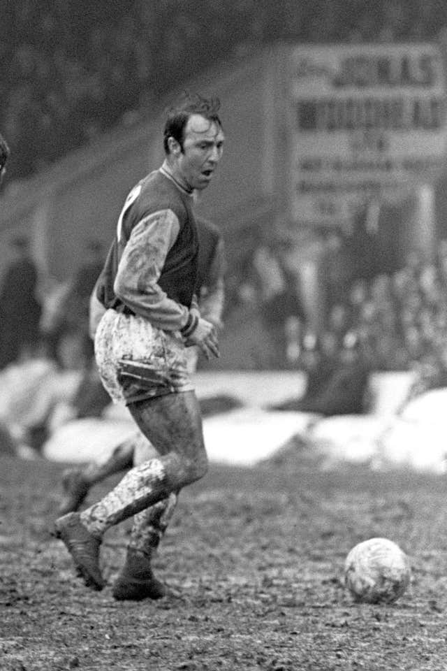 ‘Absolute natural’ Jimmy Greaves would be untouchable today – Terry Paine PLZ Soccer ‘Absolute natural’ Jimmy Greaves would be untouchable today – Terry Paine PLZ Soccer