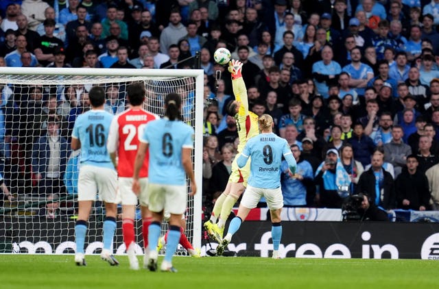 Arsenal goalkeeper Kepa Arrizabalaga drops the ball in the build-up to Manchester City's first goal
