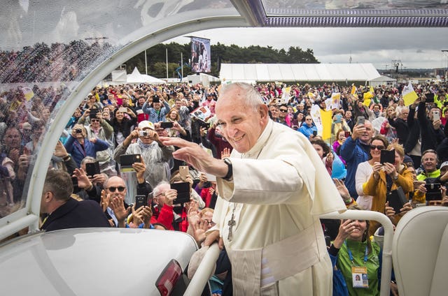 Pope Francis arrives to attending the closing Mass at the World Meeting of Families at Phoenix Park in Dublin in 2018