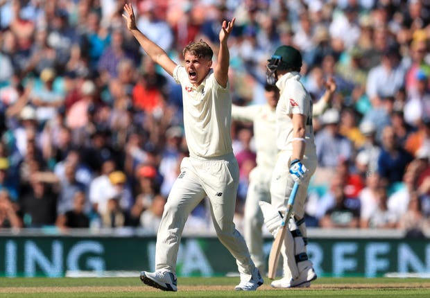 Sam Curran tried in vain to dismiss Steve Smith