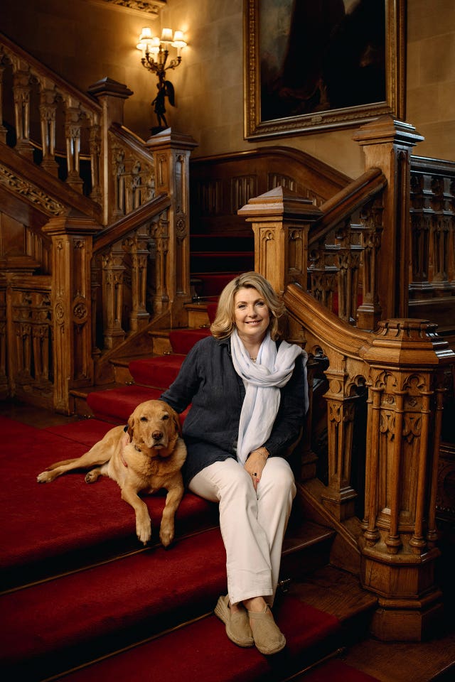 Airbnb offer stay at home of Downton Abbey