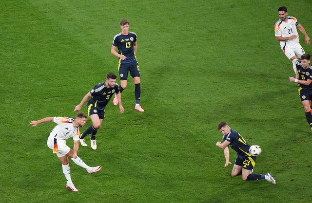Niclas Fullkrug scores Germany''s fourth goal of the game