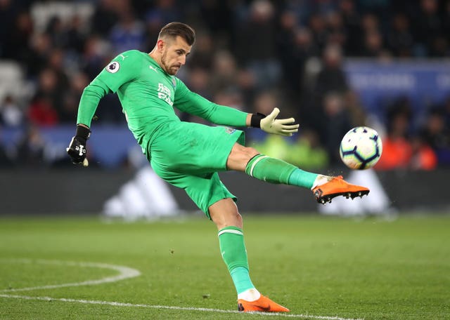 Newcastle keeper Martin Dubravka reckons it is up to players to lift themselves ahead of the new season.