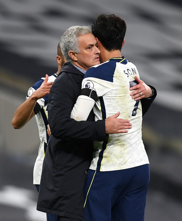 Jose Mourinho congratulates Son Heung-min