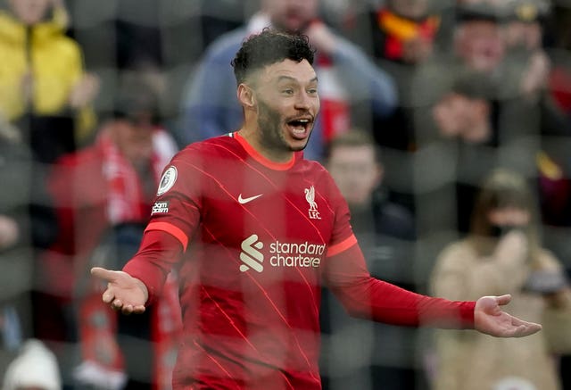 Alex Oxlade-Chamberlain celebrates